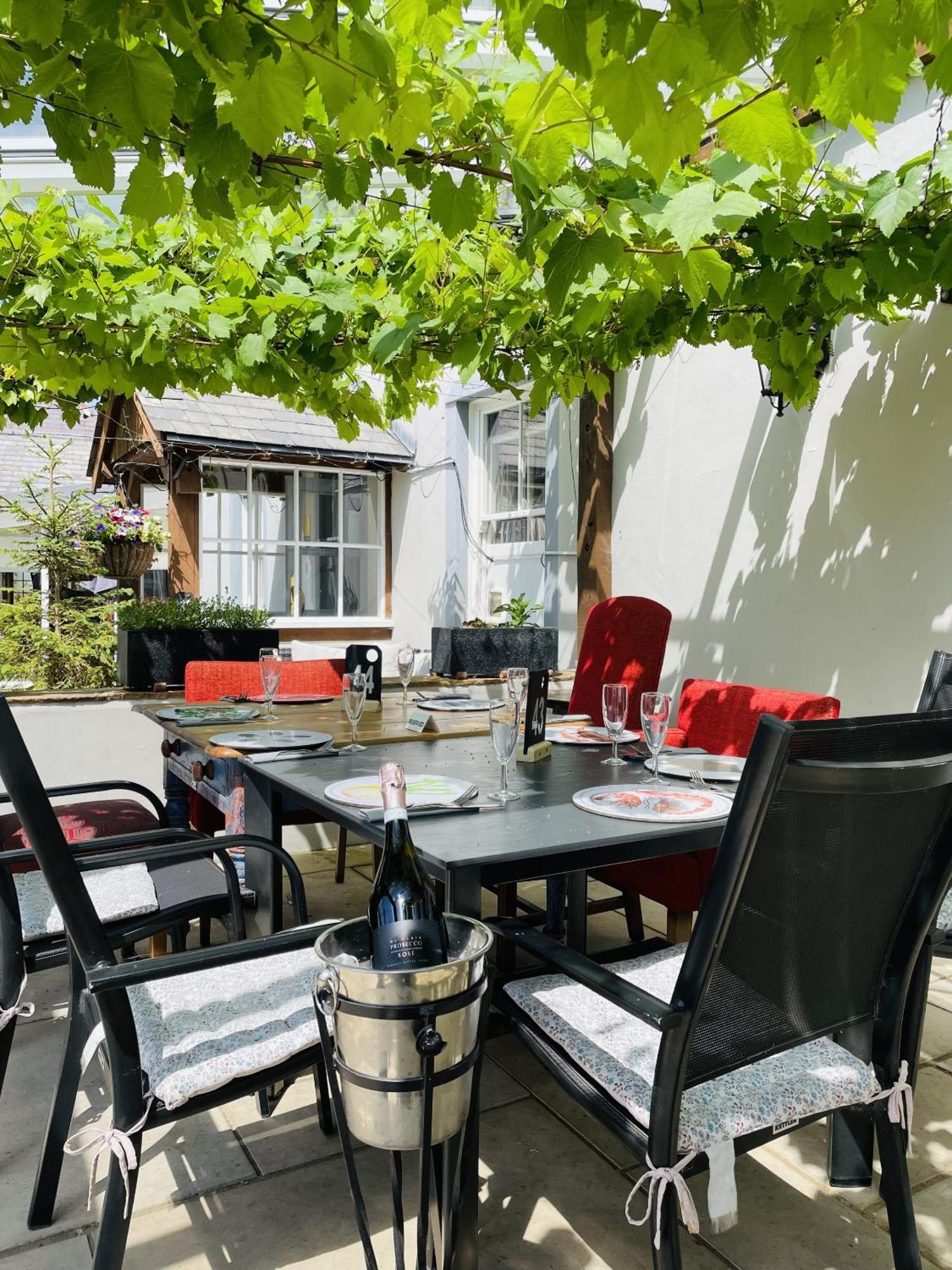 The Greyhound Inn Sydling St Nicholas Экстерьер фото