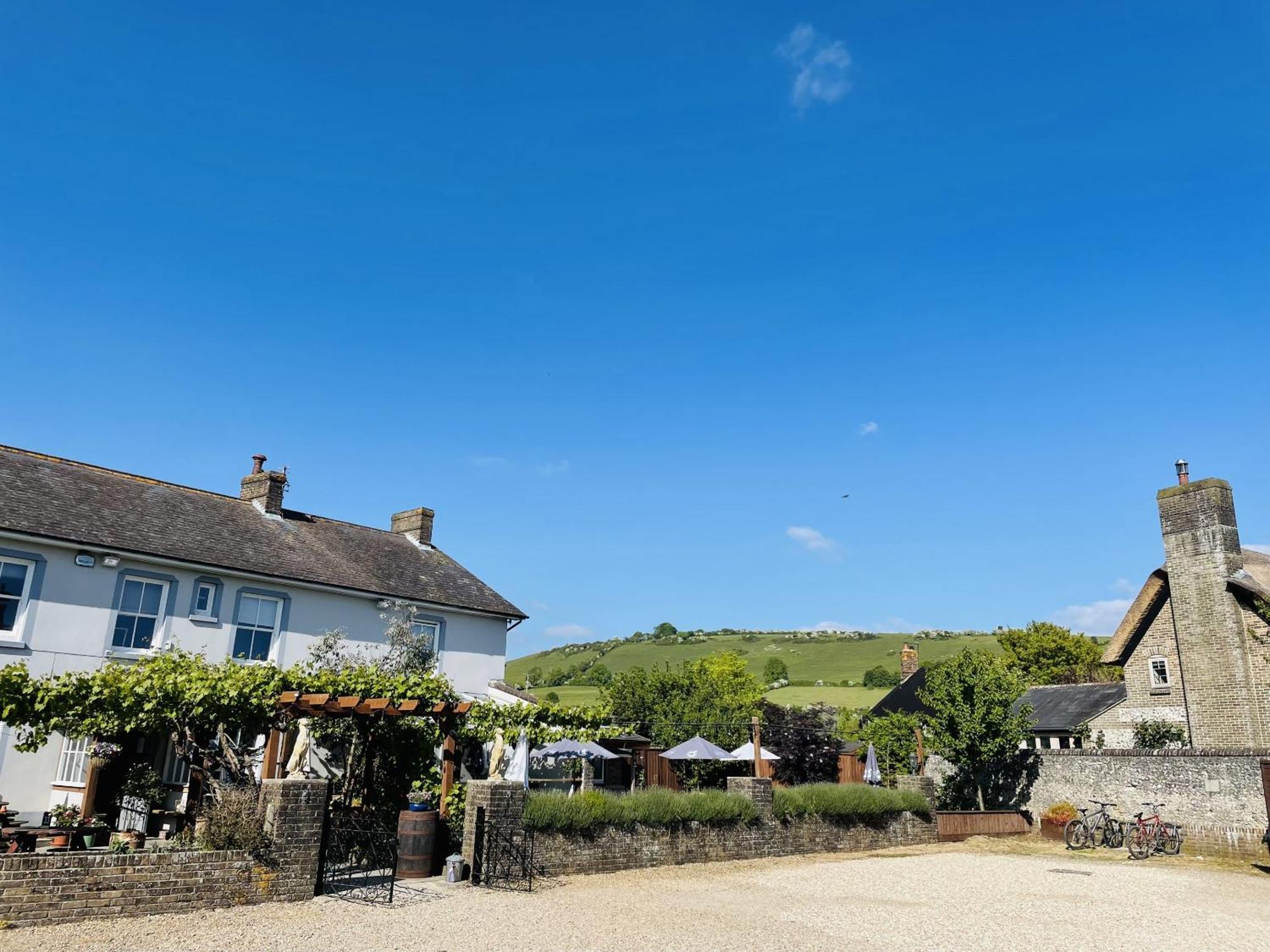The Greyhound Inn Sydling St Nicholas Экстерьер фото